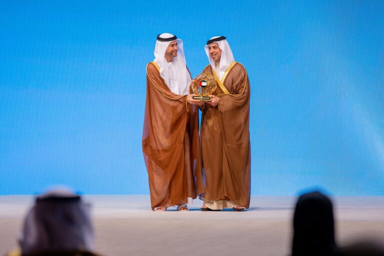 وزارة المالية تفوز بجائزة "الجهة الاتحادية الرائدة" في دولة الإمارات