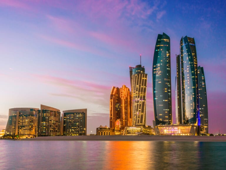 Abu Dhabi's real estate transactions reach 8.6 bn dirhams in Q1