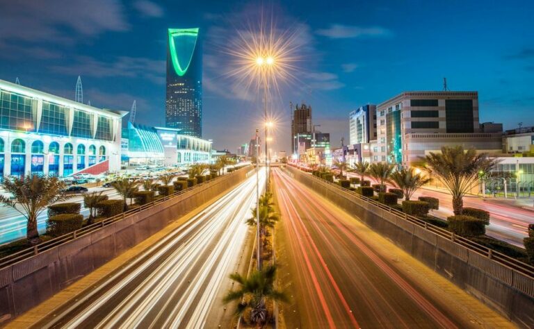 Saudi closes 49 investment deals worth SAR 3.5 bn in Q2