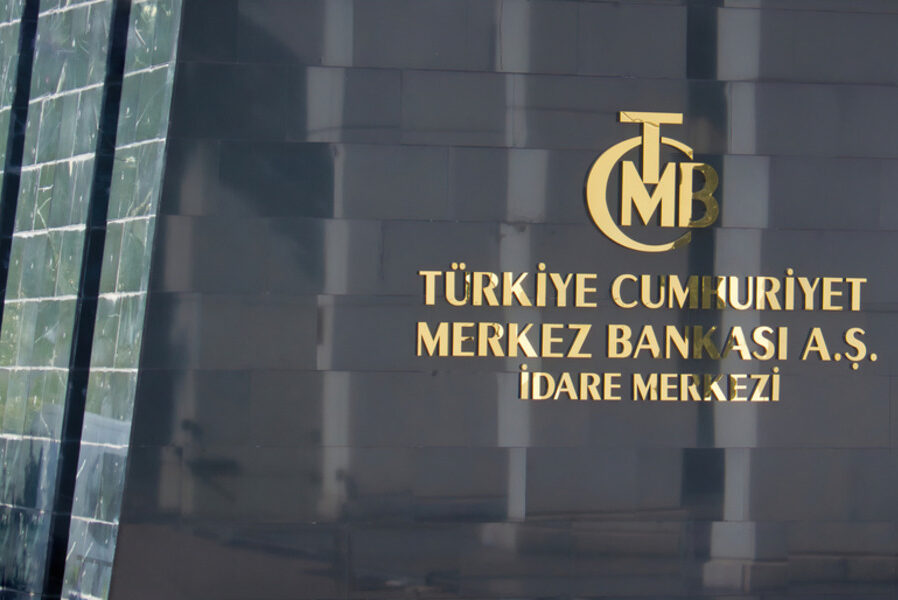 “المركزي التركي” يفاجئ الأسواق بخفض الفائدة 100 نقطة