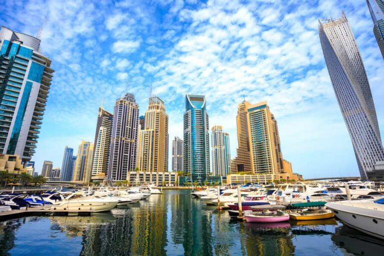 قطاع العقارات الفاخرة في دبي سَيواصل زخمه في 2023