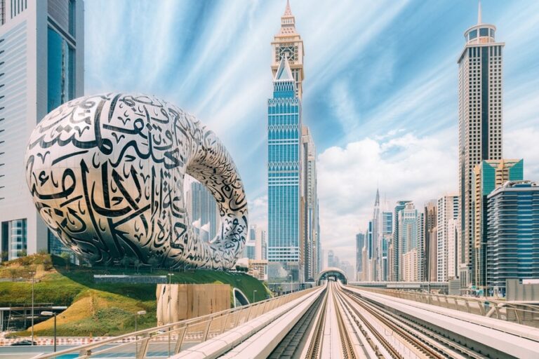 توقّعات بازدهار سوق العقارات الفاخرة في دبي في 2023