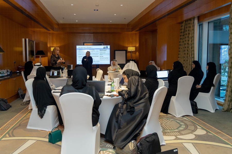 الإمارات تطلق برنامجاً لتمكين أفضل المواهب والمهارات القيادية