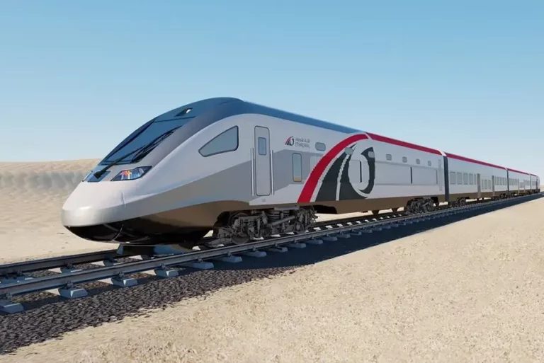 شبكة السكك الحديدية الإماراتية-العمانية: مركز لوجستي لبدء حقبة جديدة من النمو