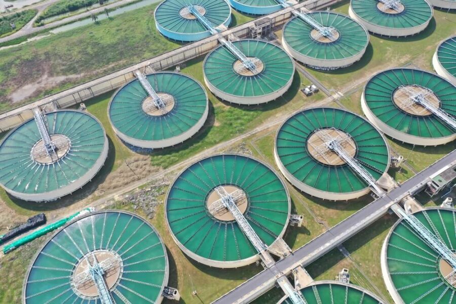 محطات جديدة لتحلية المياه العائمة والمتنقلة في سلطنة عمان