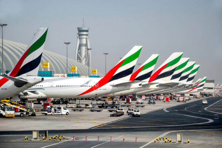 النواقل الخليجية تتألق في التصنيفات العالمية لأفضل شركات الطيران