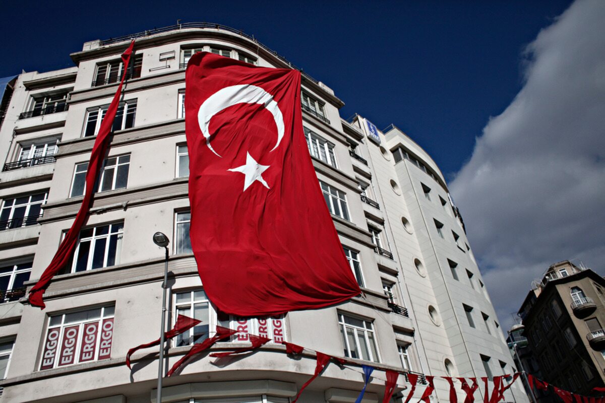 توقعات بارتفاع أسعار الفائدة في تركيا بعد تعيين محافظ جديد للبنك المركزي