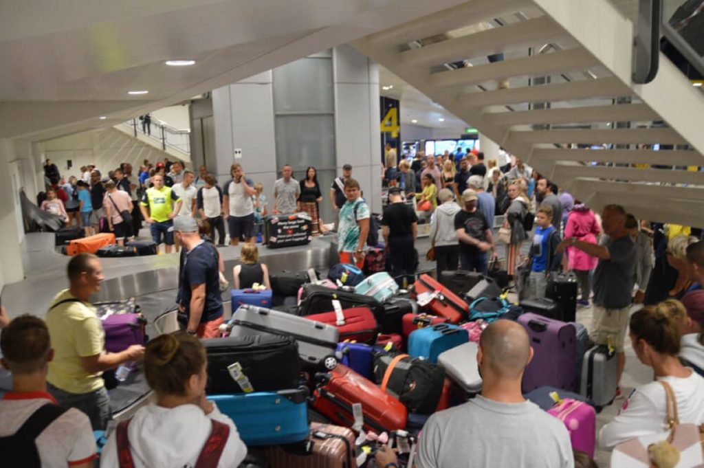 Air chaos in Europe after technical problem at U.K. airports