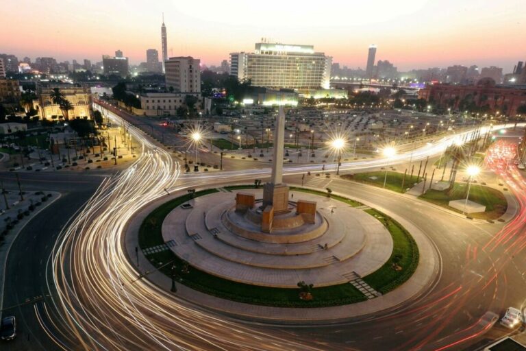 التضخم السنوي في المدن المصرية يقفز إلى مستوى قياسي ويسجّل 37.4 في المئة