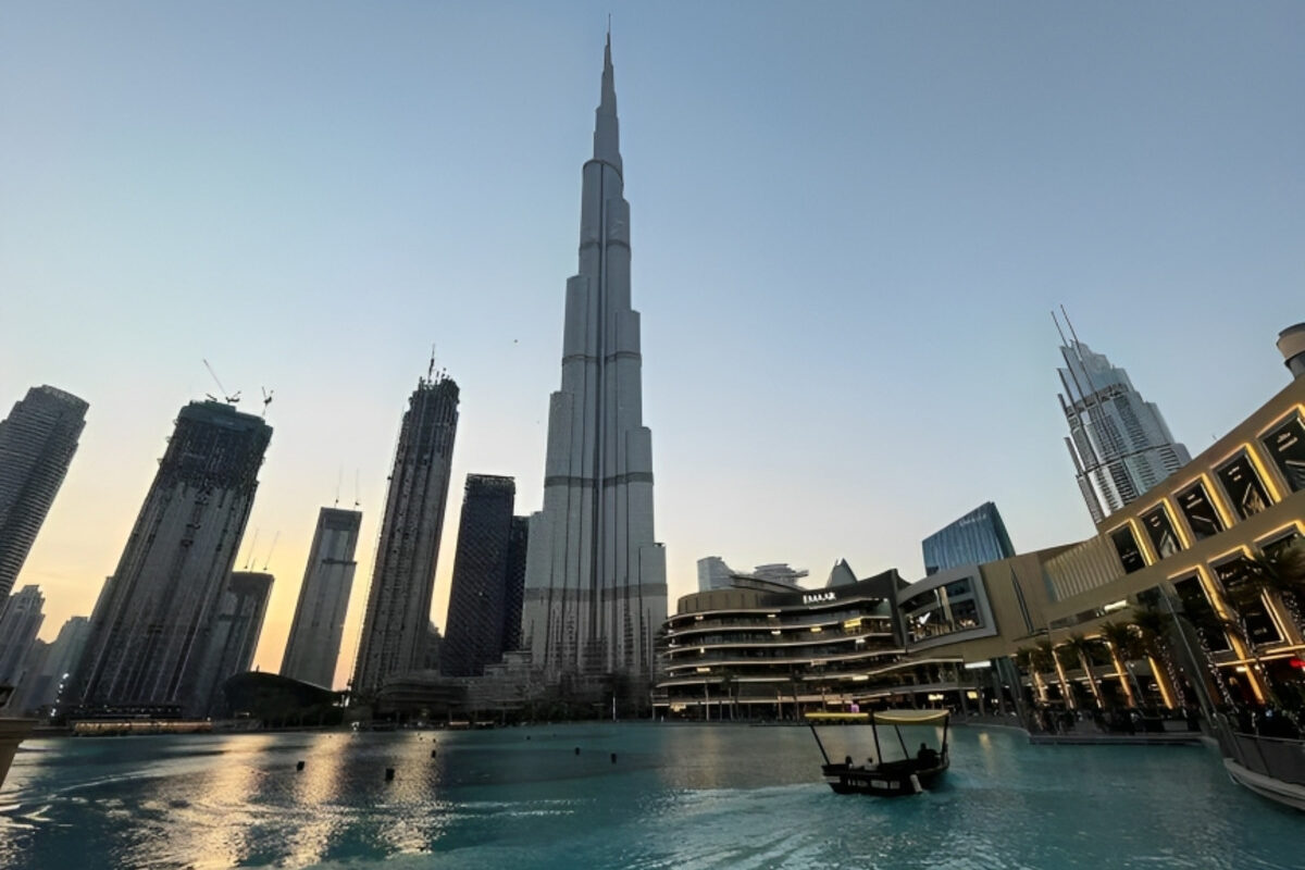 Sheikh Hamdan launches Dubai economic leadership program