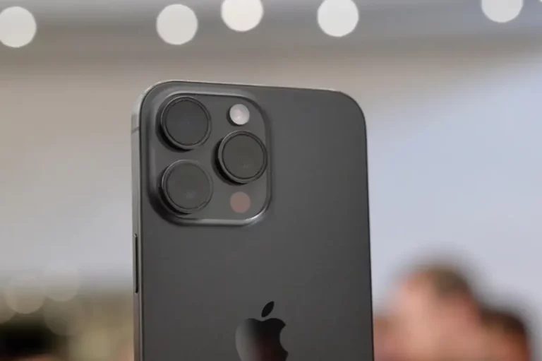 Step into the future: iPhone 15 and Apple Watch Series 9 released