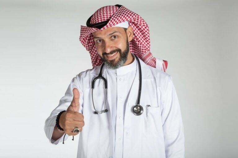 القطاع الصحي في السعوديّة: خطّة لتوطين 40 ألف وظيفة