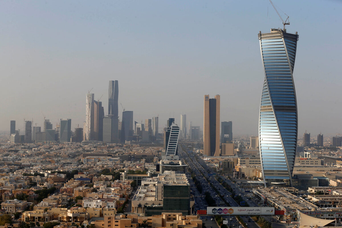 Moody’s: Non-oil sector to maintain strong contribution to Saudi GDP