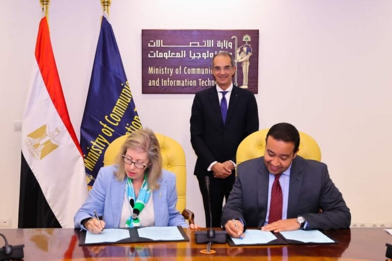 المصرية للاتصالات ومؤسسة ICANN تعلنان توقيع اتفاقية يتم بموجبها انشاء وتشغيل نقطة الارتكاز الثانية IMRS لتقديم خادم الجذر IMRS المدار من قبل ICANN